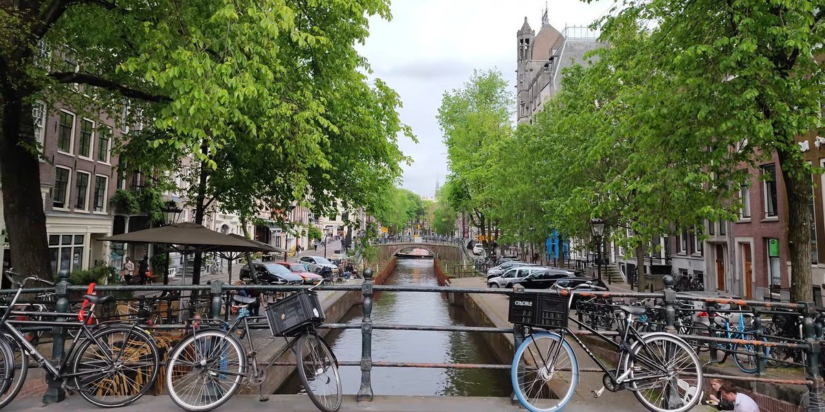 City Bike Tour Amsterdam: Highlights and Hidden Gems City Bike Tour Amsterdam: Highlights and Hidden Gems