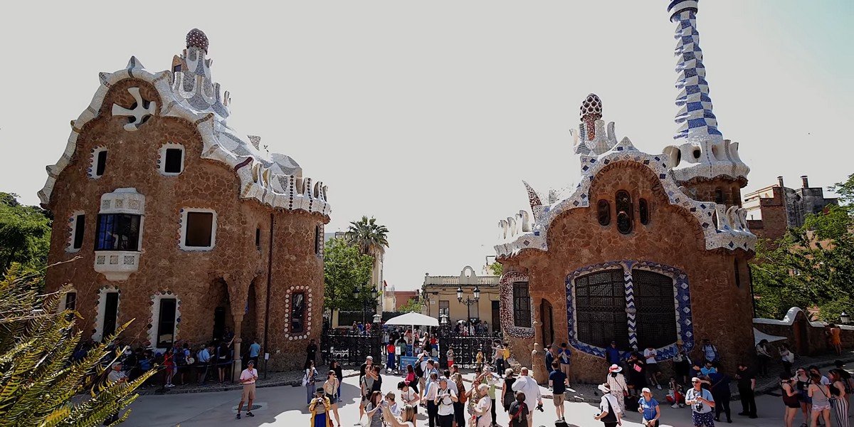 Park Guell and La Sagrada Familia Guided Tour Park Guell and La Sagrada Familia Guided Tour