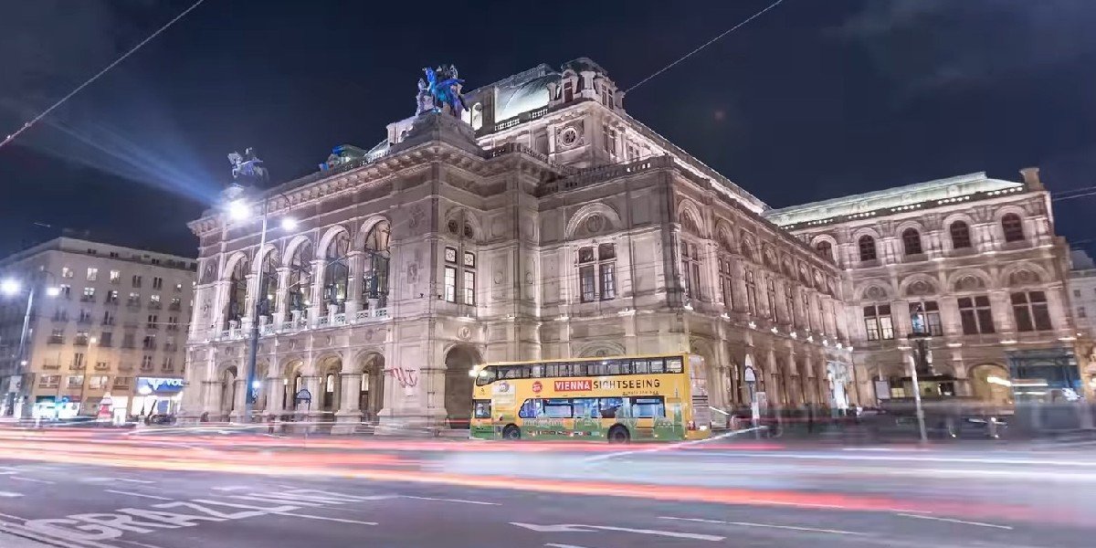 Night Vienna: 1-Hour Audio Guided Tour Night Vienna: 1-Hour Audio Guided Tour