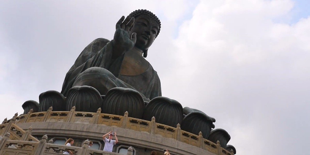 Day Tour to the Lantau Island: Big Buddha, Tai O and Cable Car Ngong Ping 360 Ride Day Tour to the Lantau Island: Big Buddha, Tai O and Cable Car Ngong Ping 360 Ride