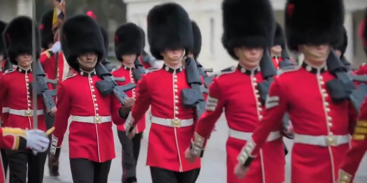 Buckingham Palace Admission and Changing of the Guard Ceremony Buckingham Palace Admission and Changing of the Guard Ceremony