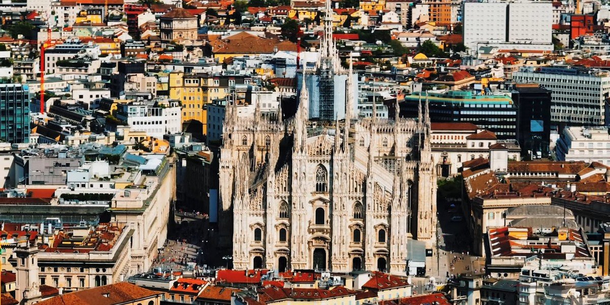 Milan Duomo Guided Tour with Archaeological Area and Rooftops Access Milan Duomo Guided Tour with Archaeological Area and Rooftops Access