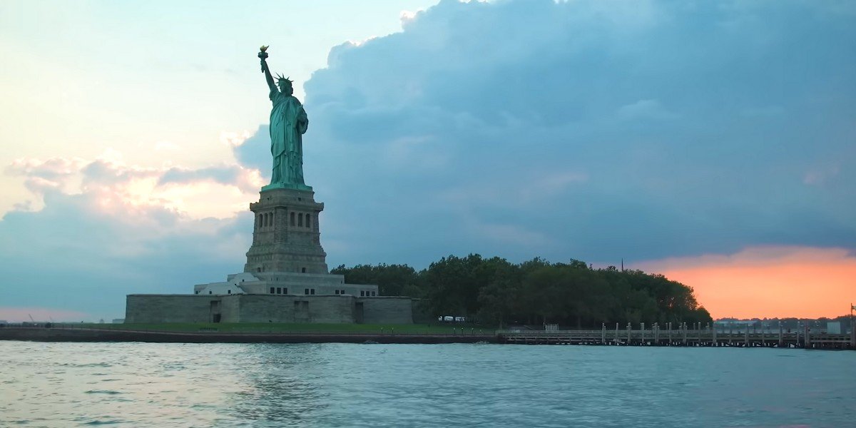 Ellis Island Guided Tour: Statue of Liberty and Ellis Island Immigration Museum Ellis Island Guided Tour: Statue of Liberty and Ellis Island Immigration Museum