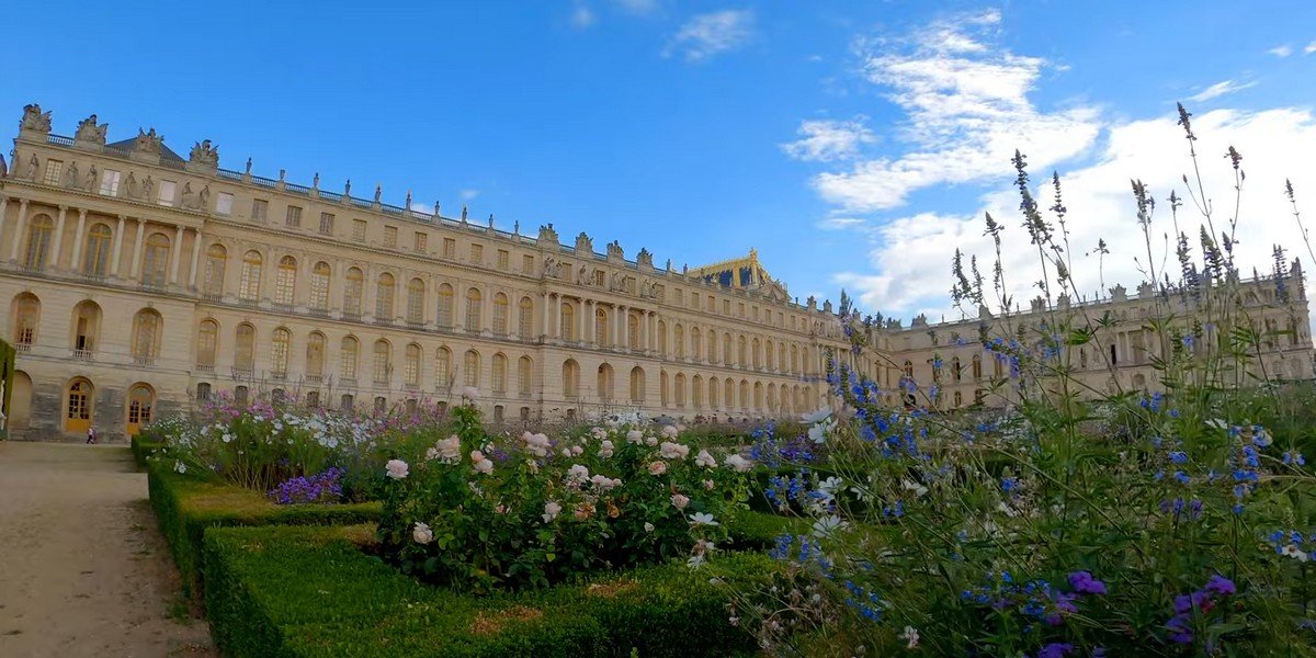 Versailles Palace and Gardens Guided Tour with Fountains Show Versailles Palace and Gardens Guided Tour with Fountains Show