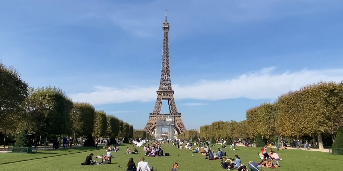Paris Sightseeing Private Tour by E-bike Paris Sightseeing Private Tour by E-bike