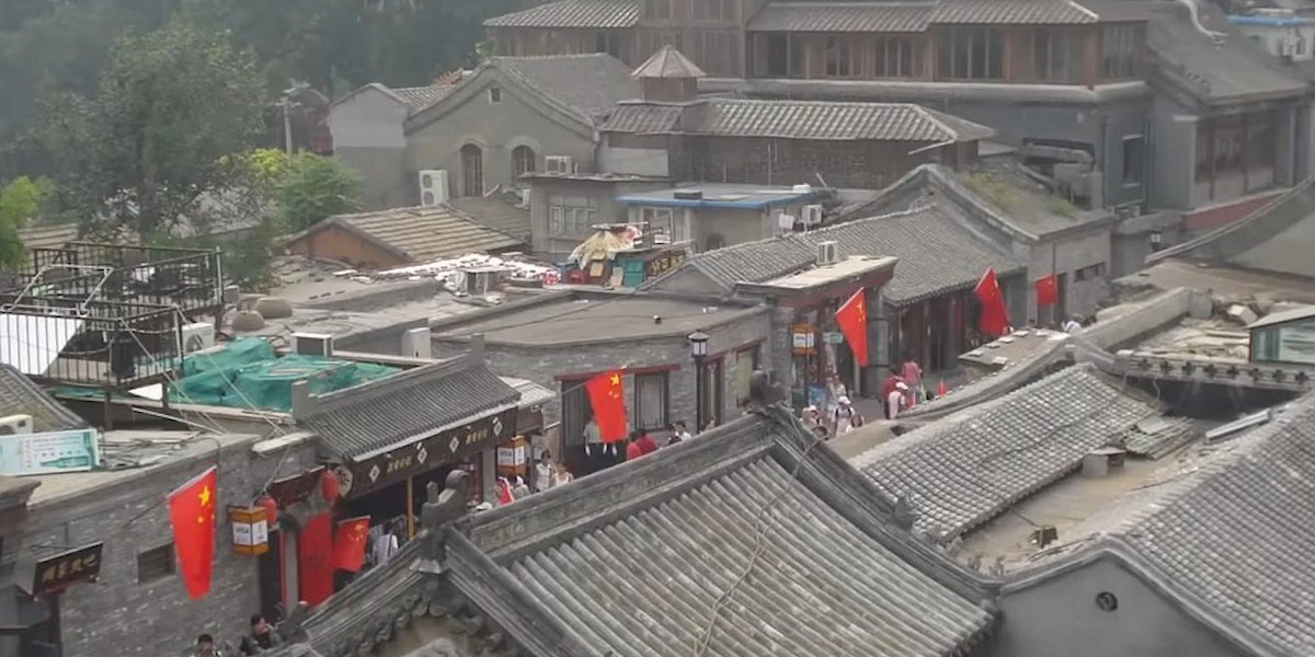 Hutong Foodie and Beer Tuk Tuk Tour in Beijing Hutong Foodie and Beer Tuk Tuk Tour in Beijing