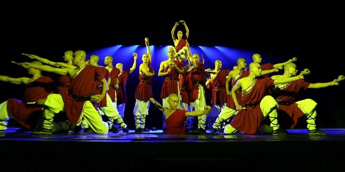 Red Theater Evening Acrobatic Show Red Theater Evening Acrobatic Show