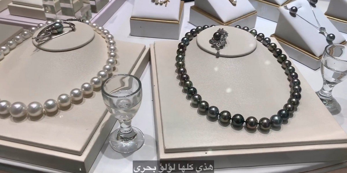 Private Shanghai Shopping Tour with Professional and Experienced Shopping Guide Private Shanghai Shopping Tour with Professional and Experienced Shopping Guide