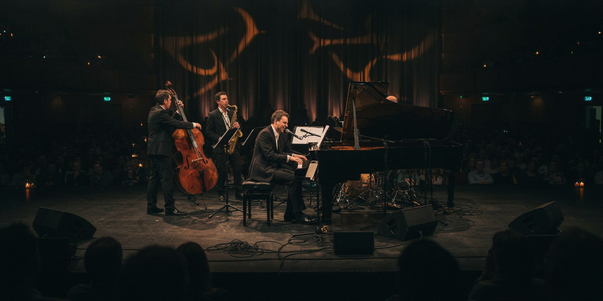 Jamie Cullum: The Pianoman at Christmas, photo 1