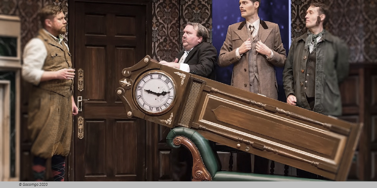 Scene 3 from the play "The Play That Goes Wrong"