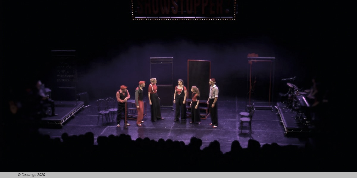 Scene 4 from the show "Showstopper! The Improvised Musical", photo 5