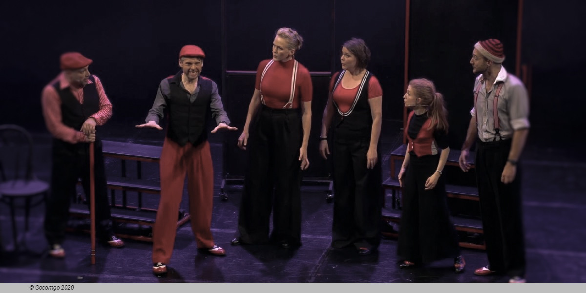 Scene 5 from the show "Showstopper! The Improvised Musical", photo 1